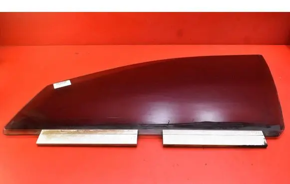 Volvo XC90 Front door window glass four-door 
