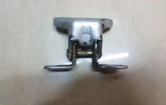 Lexus IS 220D-250-350 Rear door upper hinge