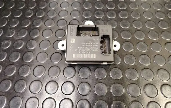 Volvo S60 Door control unit/module 31394043