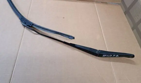 Fiat Stilo Front wiper blade arm