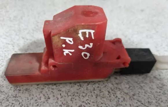 BMW 3 E30 Central locking motor 1394356