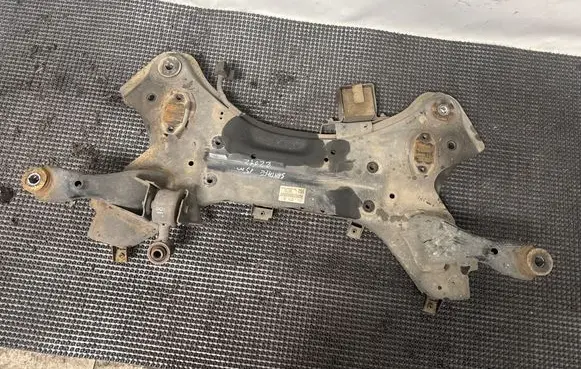 Hyundai Santa Fe Front subframe 624012W500