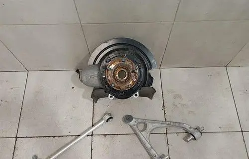 Chevrolet Corvette C7 Rear wheel bearing hub 84506880