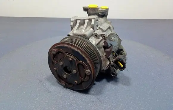 Subaru Forester SH Air conditioning (A/C) compressor (pump) 73111SC001