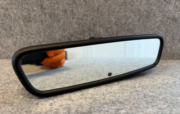 Jaguar XE Rear view mirror (interior)