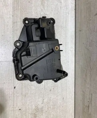 Audi A4 S4 B9 Oil breather separator 04E103464AA