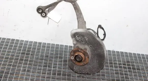 Audi A5 8T 8F Front wheel hub