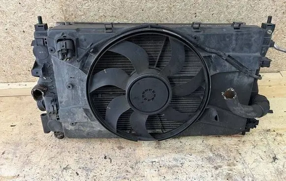 Opel Astra J Coolant radiator 121212