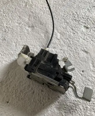 Peugeot Boxer Front door lock B792