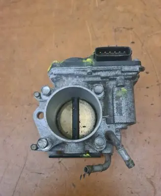 Honda CR-V Throttle valve 11H07