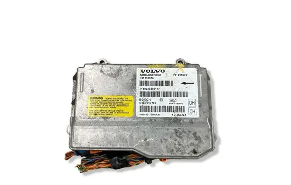 Volvo V70 Airbag control unit/module 0285010709 P31295676