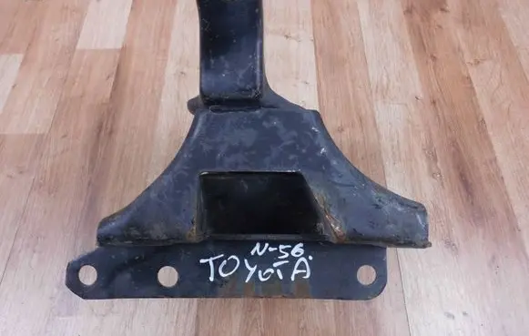 Toyota C-HR I Engine mount bracket 123720Y182