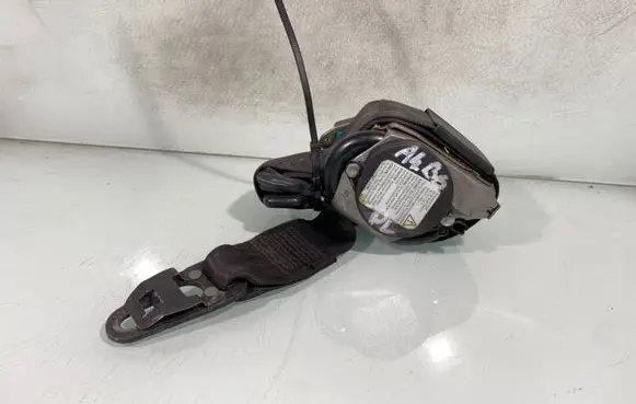 Audi A4 S4 B6 8E 8H Front seatbelt