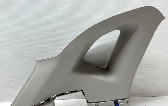 Renault Captur (C) pillar trim 769351245R 631140142