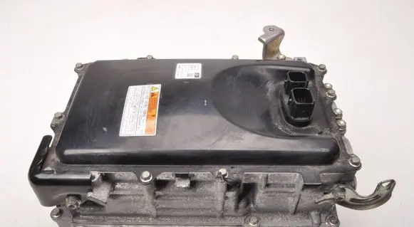 Toyota Prius+ (ZVW40) Voltage converter inverter G9200-47262
