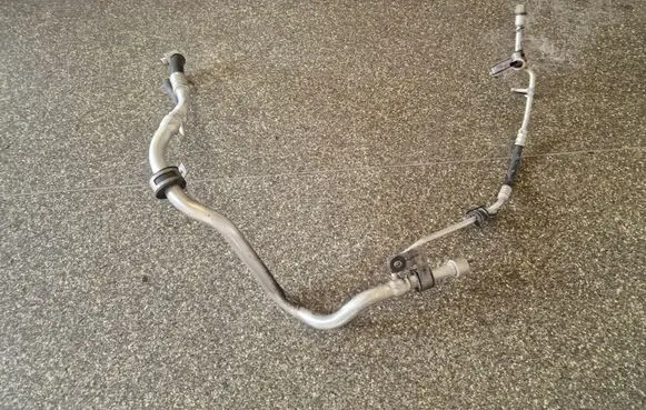 Chrysler 200 Air conditioning (A/C) pipe/hose