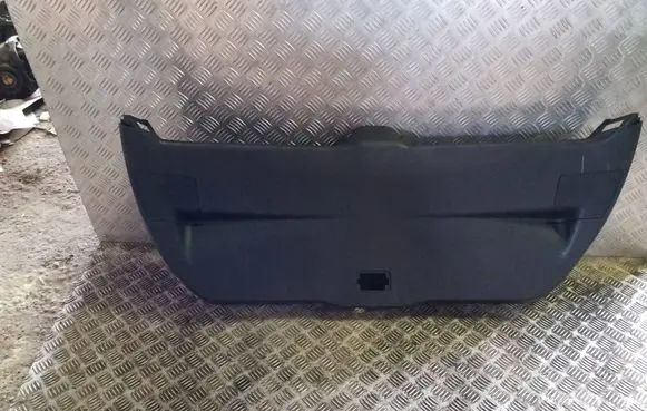 Toyota Auris E180 Tailgate trim 6478002030