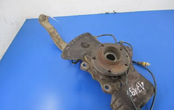 Alfa Romeo 147 Front wheel hub spindle knuckle