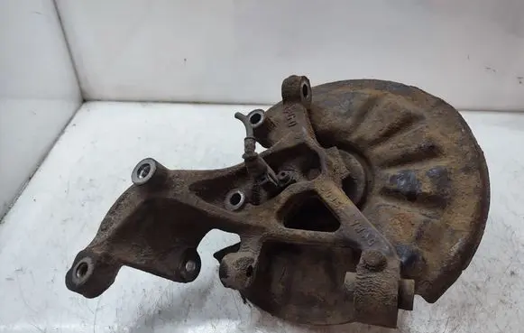 Volkswagen Golf VII Rear wheel hub