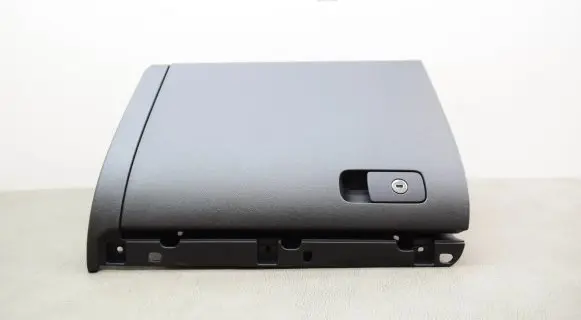 Volkswagen Jetta VI Glove box 5C7857097AC