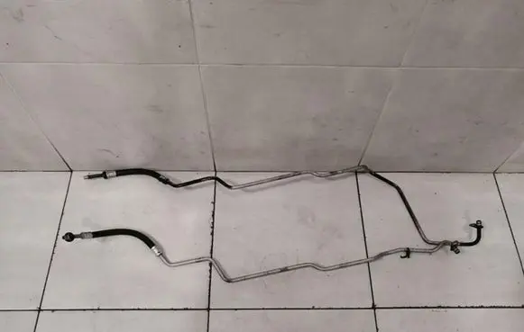 Mercedes-Benz R W251 Gearbox oil cooler pipe/hose A6421800731