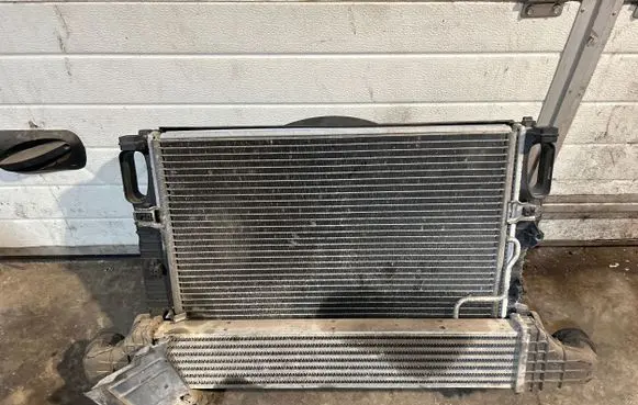 Mercedes-Benz E W211 Radiator set A2115000593 A2115050055 A215050055