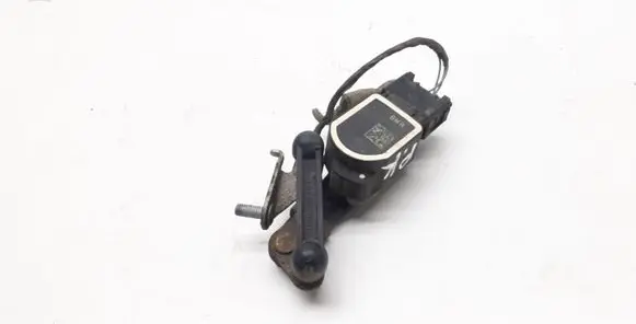 Headlight/headlamp level sensor