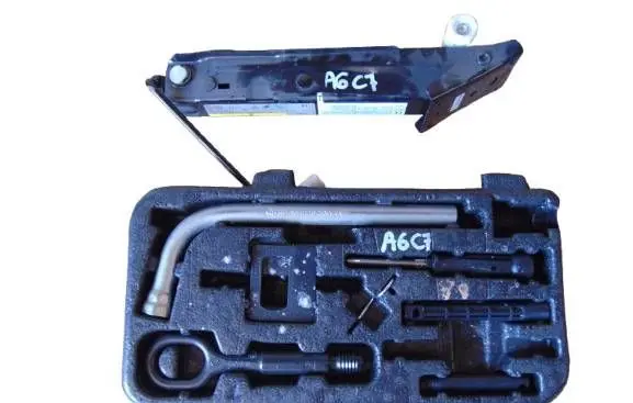 Audi A6 S6 C7 4G Tool box 4G9012109A 4G0011031L
