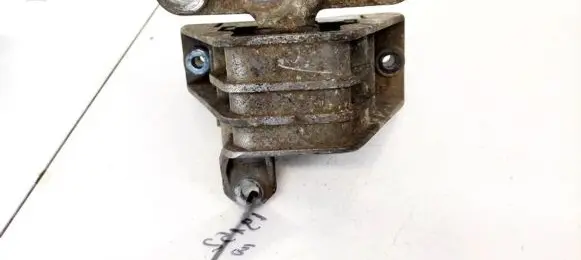 Opel Signum Engine mount bracket V04652