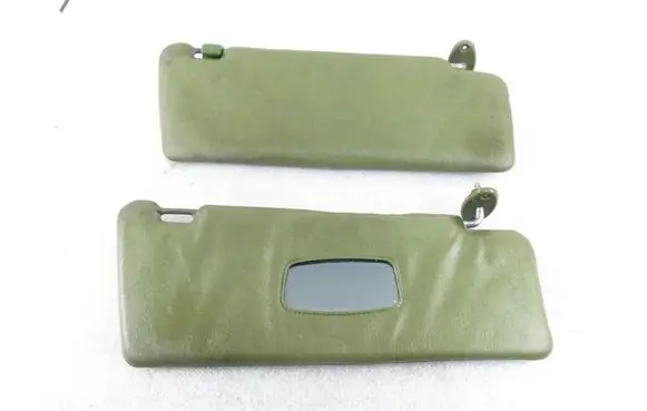 Mercedes-Benz W123 Sun visor clip/hook/bracket