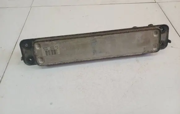 BMW X5 E70 Engine oil radiator 755338903 7553389-03