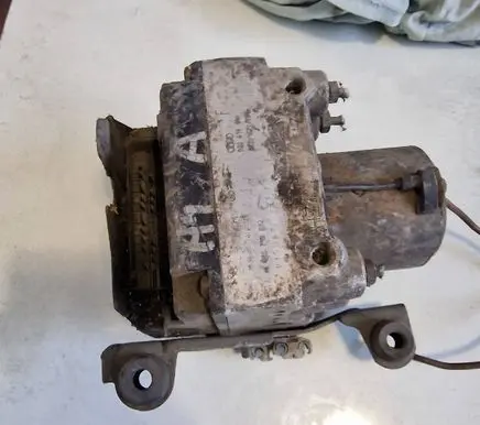 Audi A4 S4 B5 8D ABS Pump 900614111