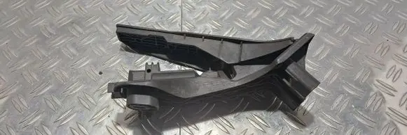 Volkswagen Touran I Accelerator throttle pedal 6PV00868900 1024104 1T1721503H
