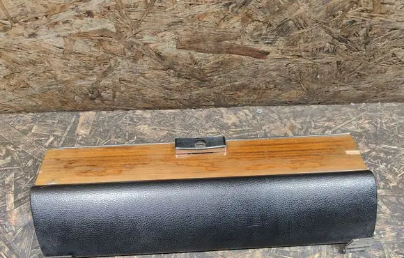 Mercedes-Benz S W116 Glove box lid/cover 