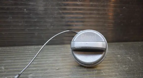Opel Mokka Fuel tank filler cap 