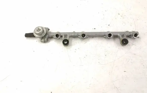 Fuel main line pipe