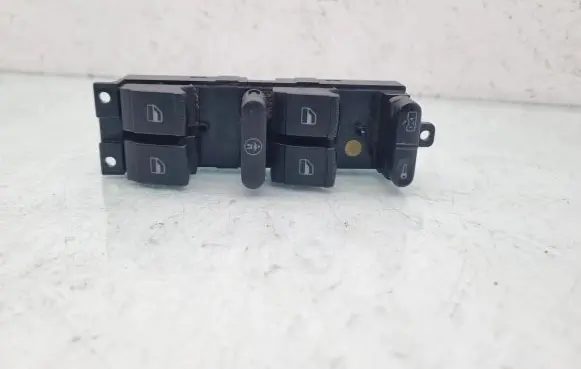 Volkswagen Golf IV Electric window control switch 1J4959857B
