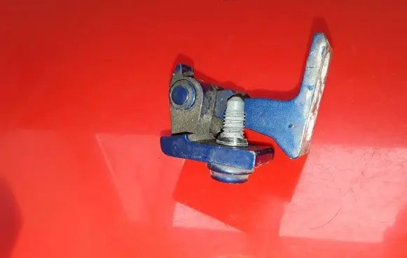 Audi A5 8T 8F Front door upper hinge 8K0821201A