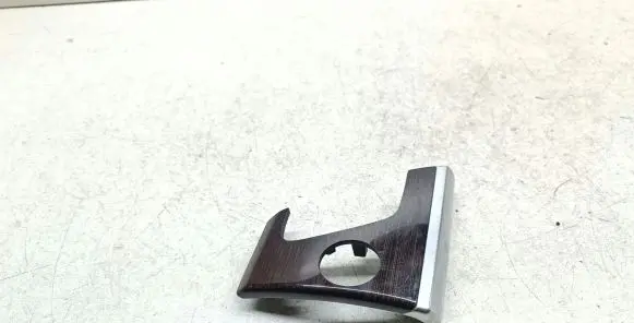 BMW X5 E70 Dashboard glove box trim 70P1046