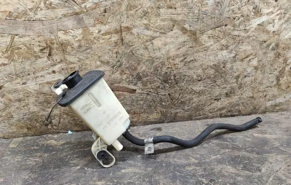 Jaguar XJ X350 Power steering fluid tank/reservoir 2L933R700AA