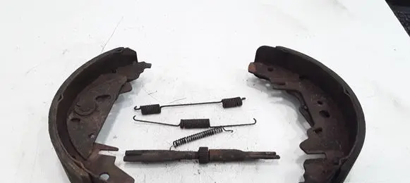 Dodge Grand Caravan Brake pads (rear) 