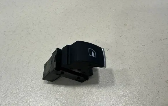 Volkswagen Touareg II Electric window control switch 5K0959855