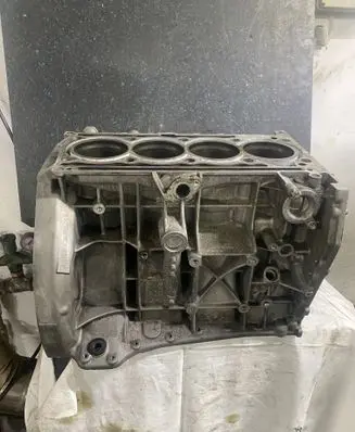 Mercedes-Benz C W204 Engine block R2710107405