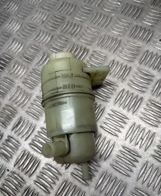 Mitsubishi Shogun Power steering fluid tank/reservoir 4455A272