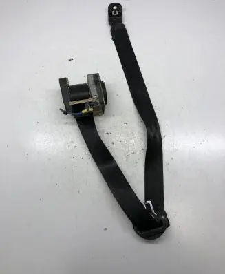 Seat Leon (1M) Front seatbelt 1M0857706A