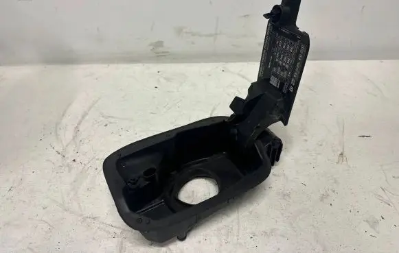 Mercedes-Benz C W204 Fuel tank cap A2047500103 A2047400103