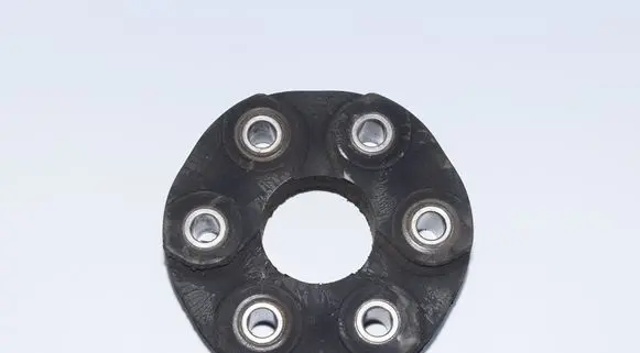 BMW 7 E38 Rear prop shaft donut coupling/joint 1229360
