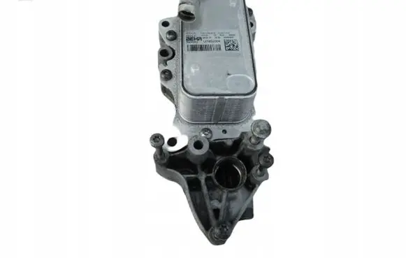 Mercedes-Benz C W204 Oil filter mounting bracket A6511800665