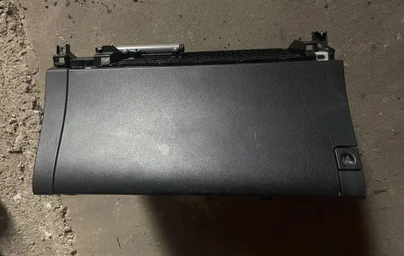 Lexus CT 200H Glove box set 