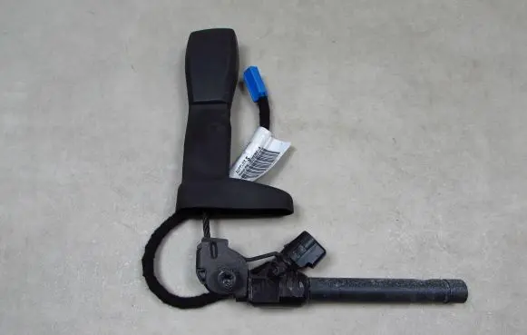 Volvo V70 Front seatbelt buckle 30749764 ID55642